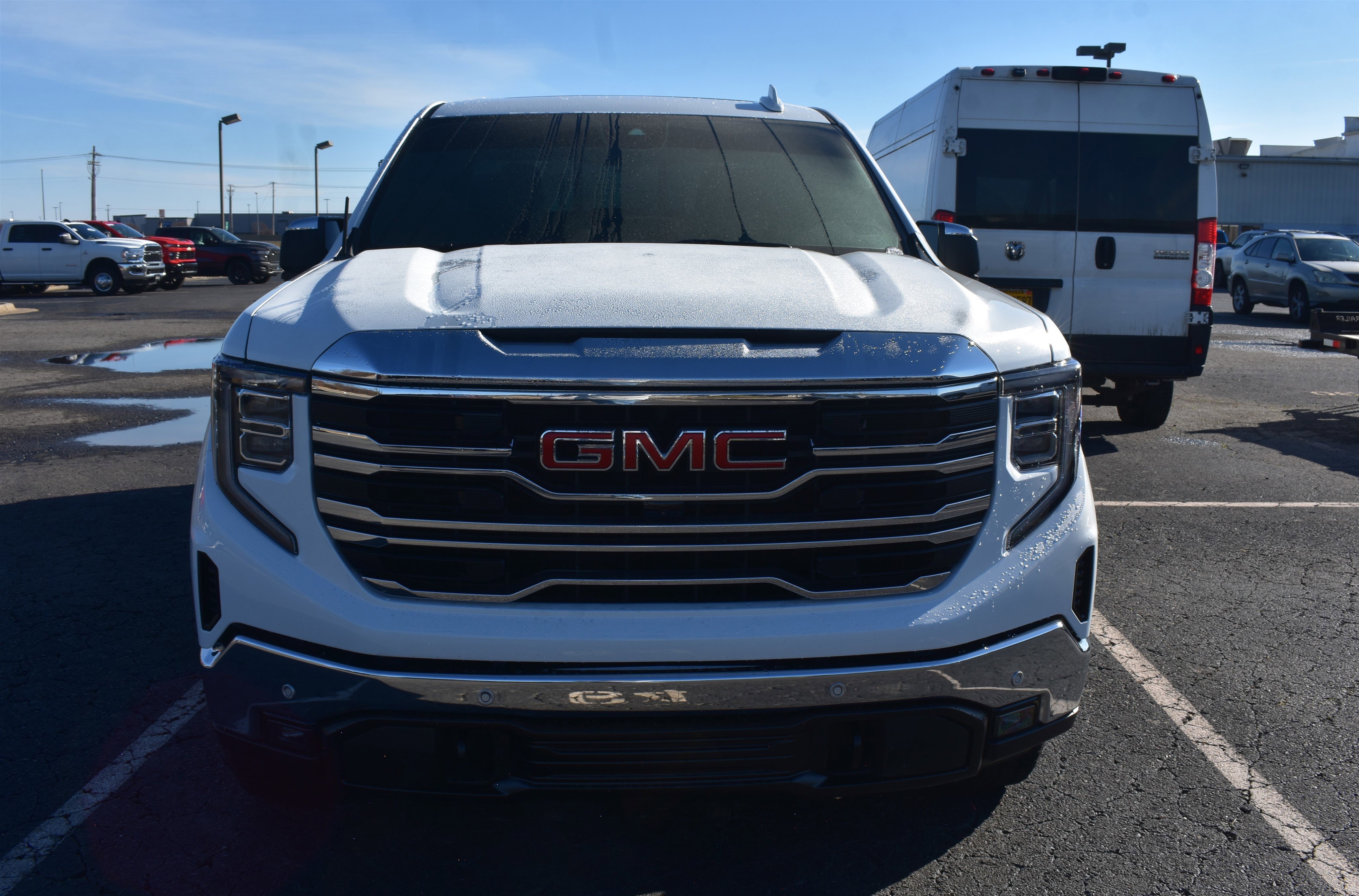 Used 2025 GMC Sierra 1500 SLT with VIN 3GTUUDED5SG251684 for sale in Little Rock