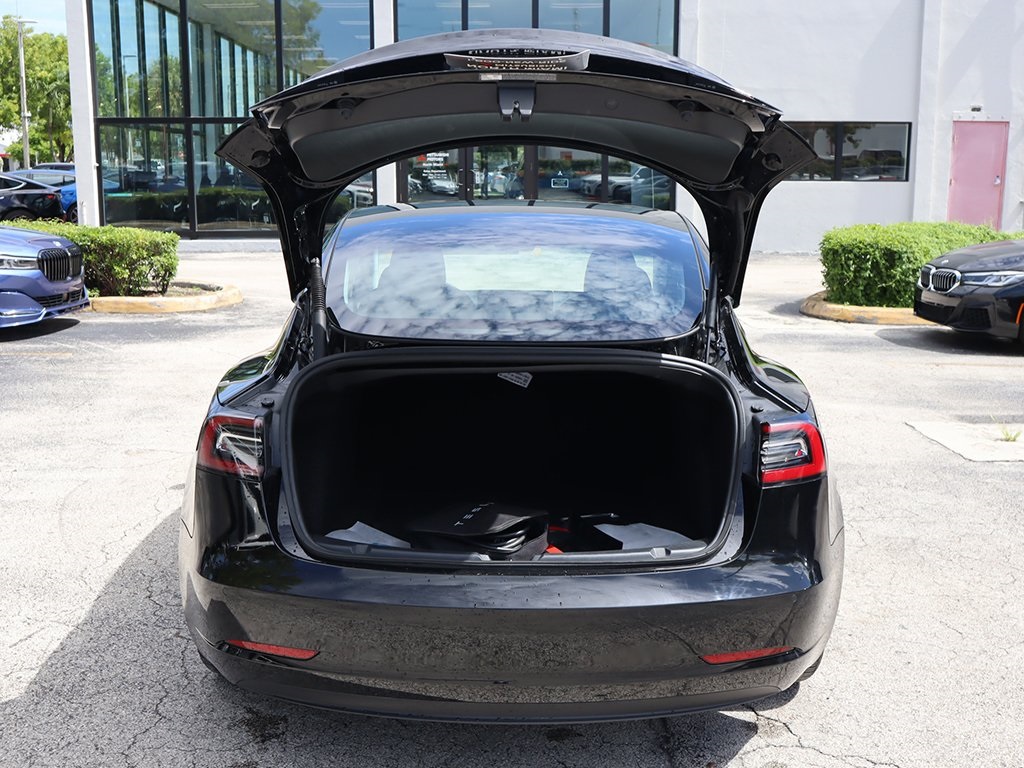 2021 Tesla Model 3 Standard Range Plus photo 15