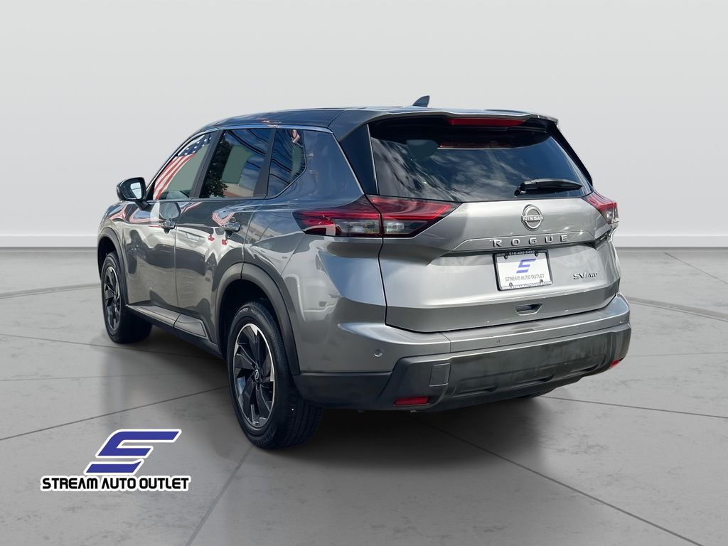 2024 Nissan Rogue SV photo 4