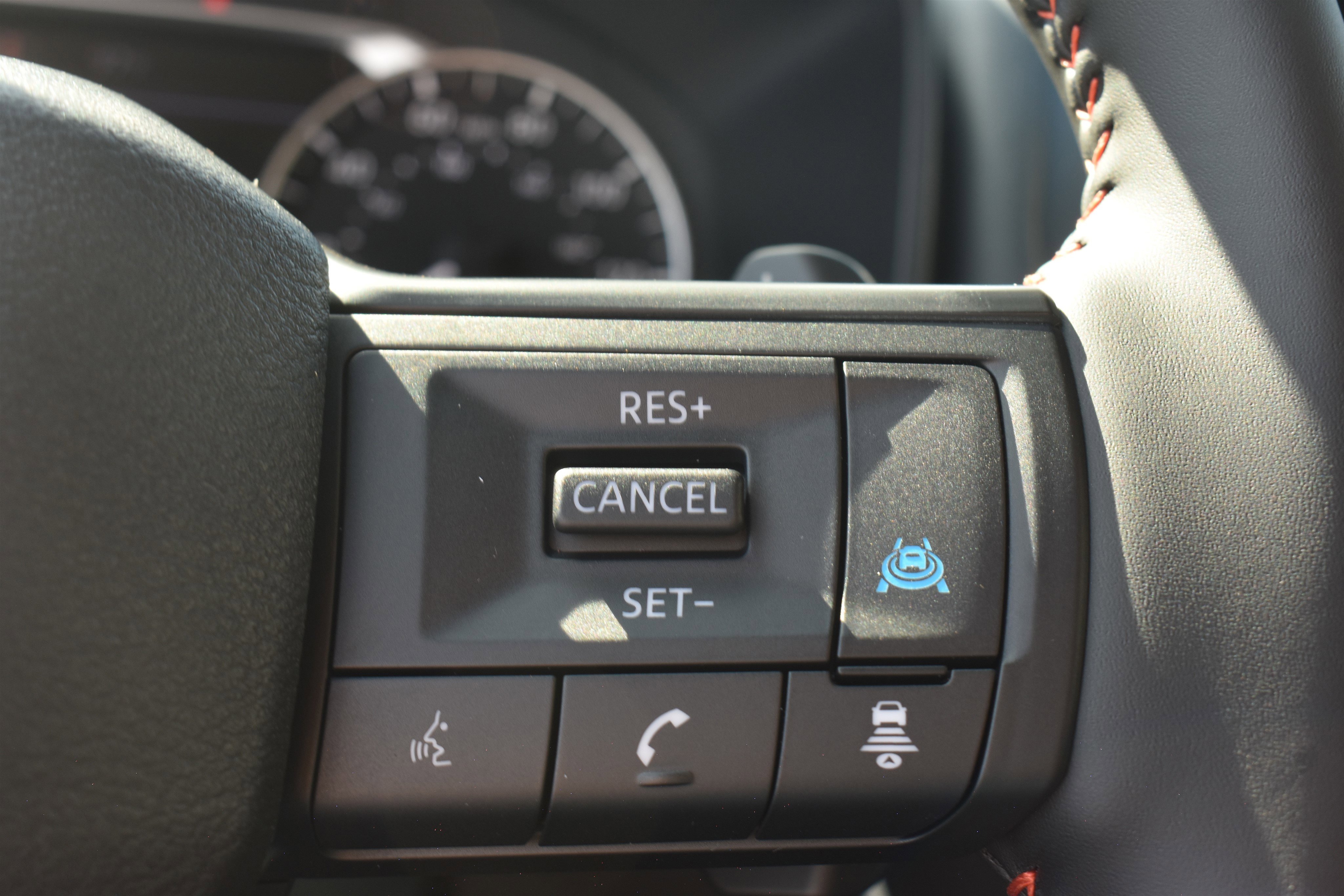 2026 Nissan Rogue SV photo 10