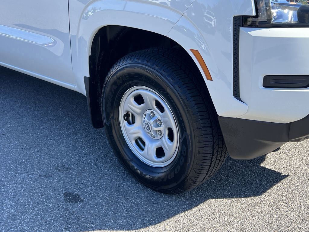 2022 Nissan Frontier S photo 20