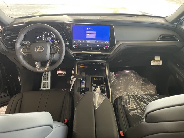 2025 Lexus TX 500h F SPORT Performance Premium photo 4