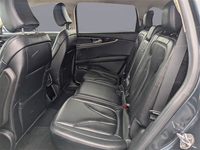 2023 Lincoln Nautilus Standard photo 14
