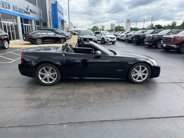 2004 Cadillac XLR Base photo 8