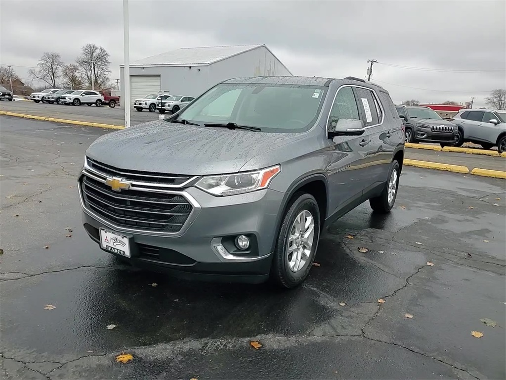 2018 Chevrolet Traverse Cloth 1LT photo 2