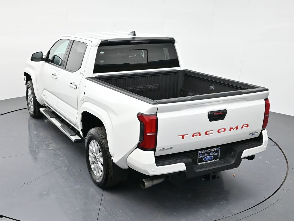 2024 Toyota Tacoma photo 42