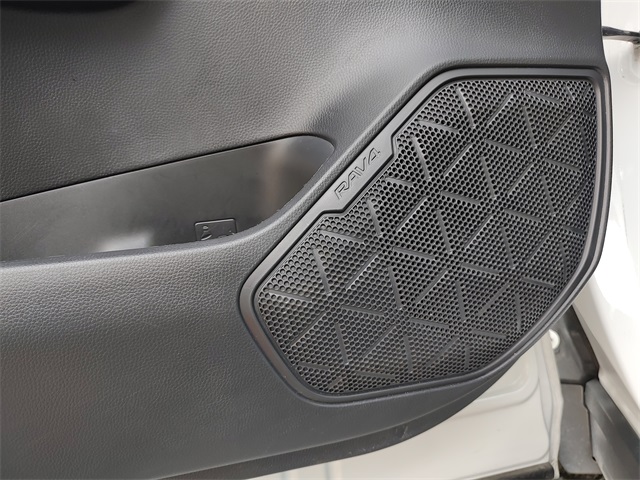 2024 Toyota RAV4 LE photo 24