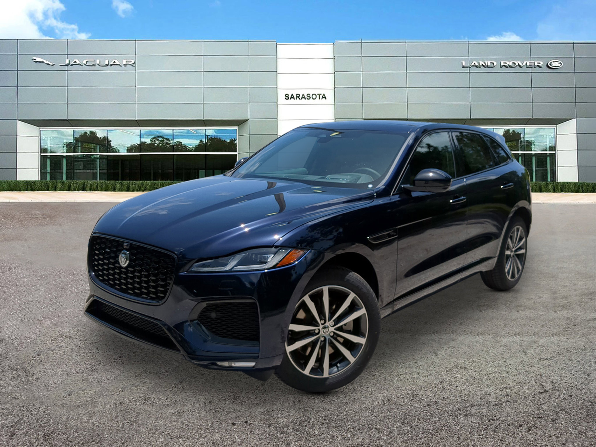 2026 Jaguar F-Pace R-Dynamic S's photo