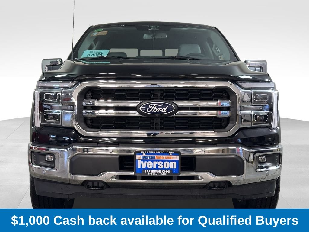 2025 Ford F-150 Lariat photo 2