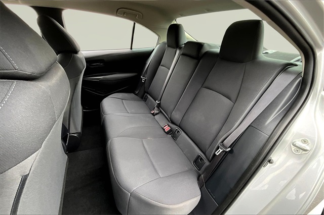 2022 Toyota Corolla LE photo 28