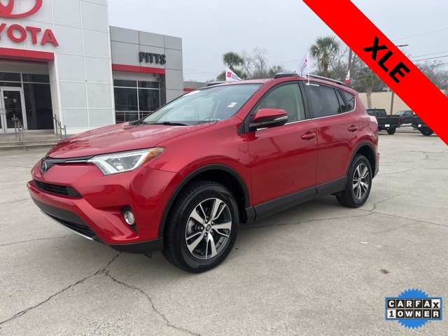 2017 Toyota RAV4 XLE's photo