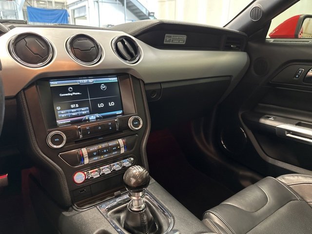 2015 Ford Mustang GT Premium photo 21