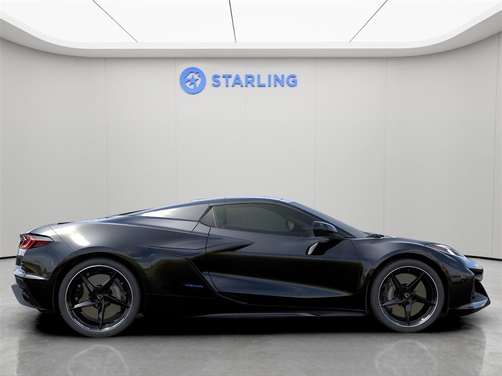 2025 Chevrolet Corvette E-Ray 2LZ photo 5