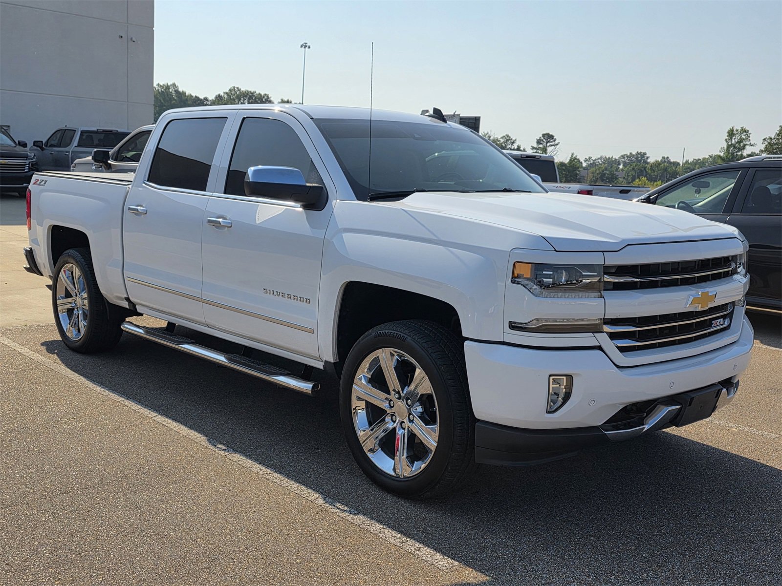 2017 Chevrolet Silverado 1500 LTZ photo 2