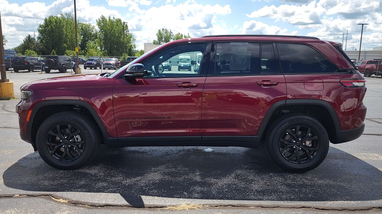 2024 Jeep Grand Cherokee Altitude X photo 5
