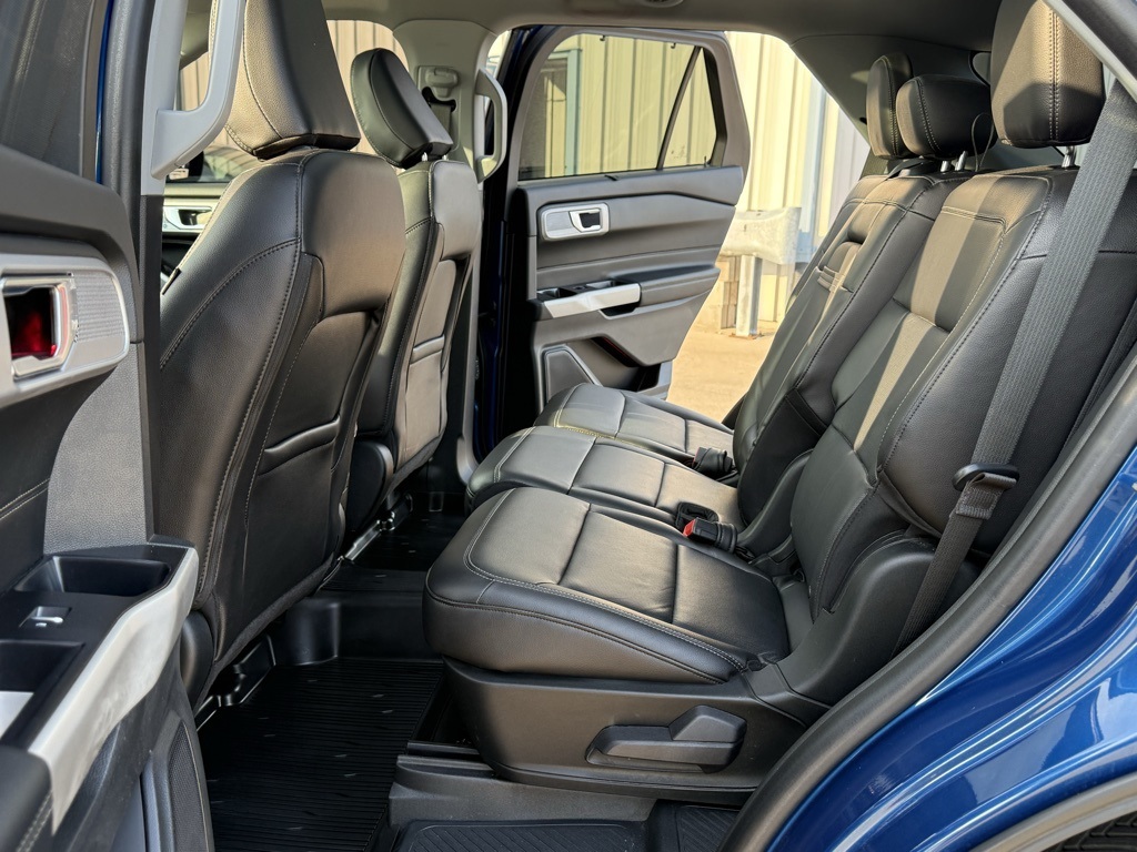 2022 Ford Explorer Limited photo 23