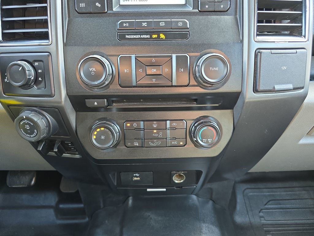 2018 Ford F-150 XLT photo 14