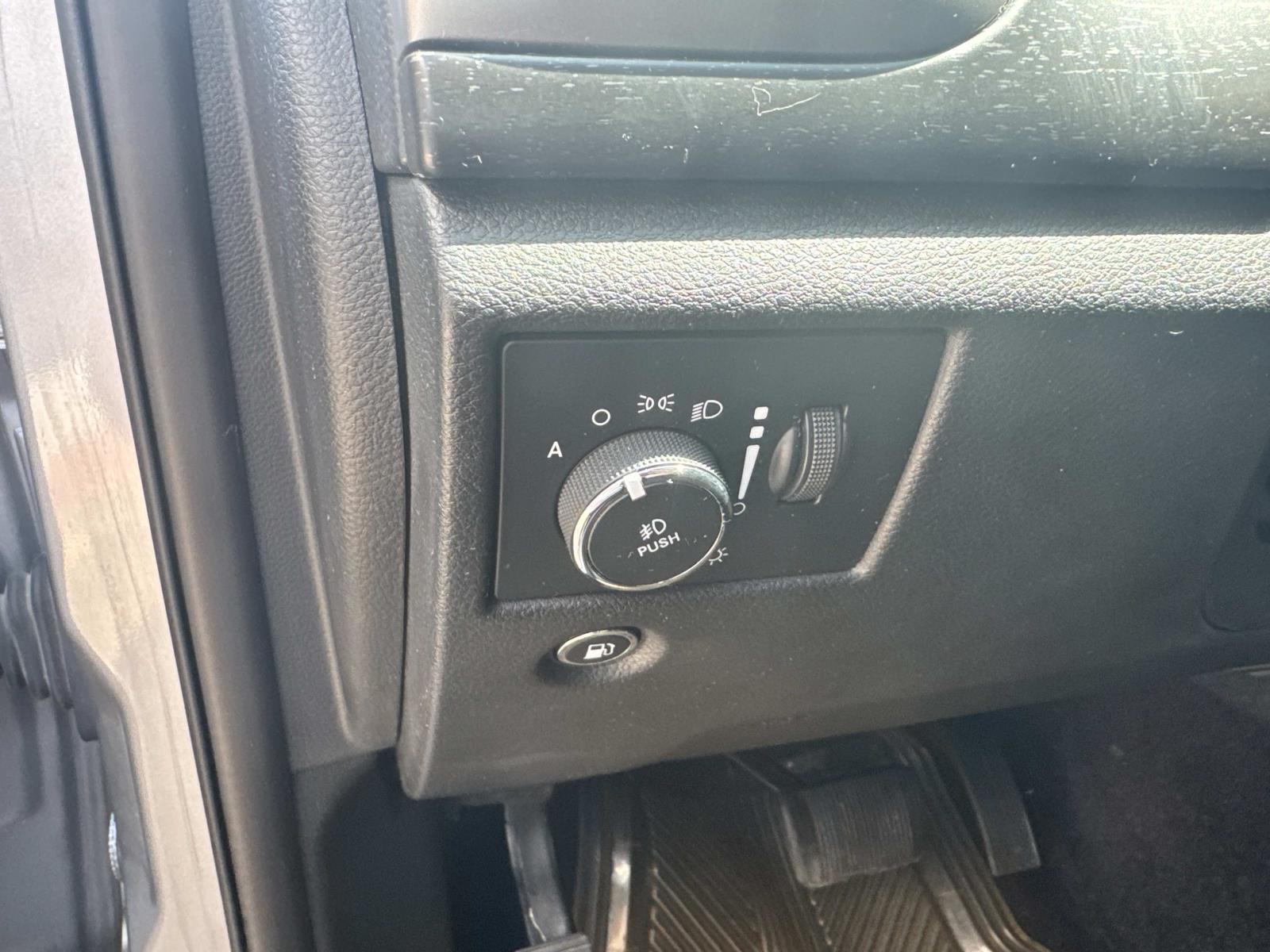 2018 Jeep Grand Cherokee Laredo E photo 19