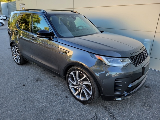 2024 Land Rover Discovery SE photo 9