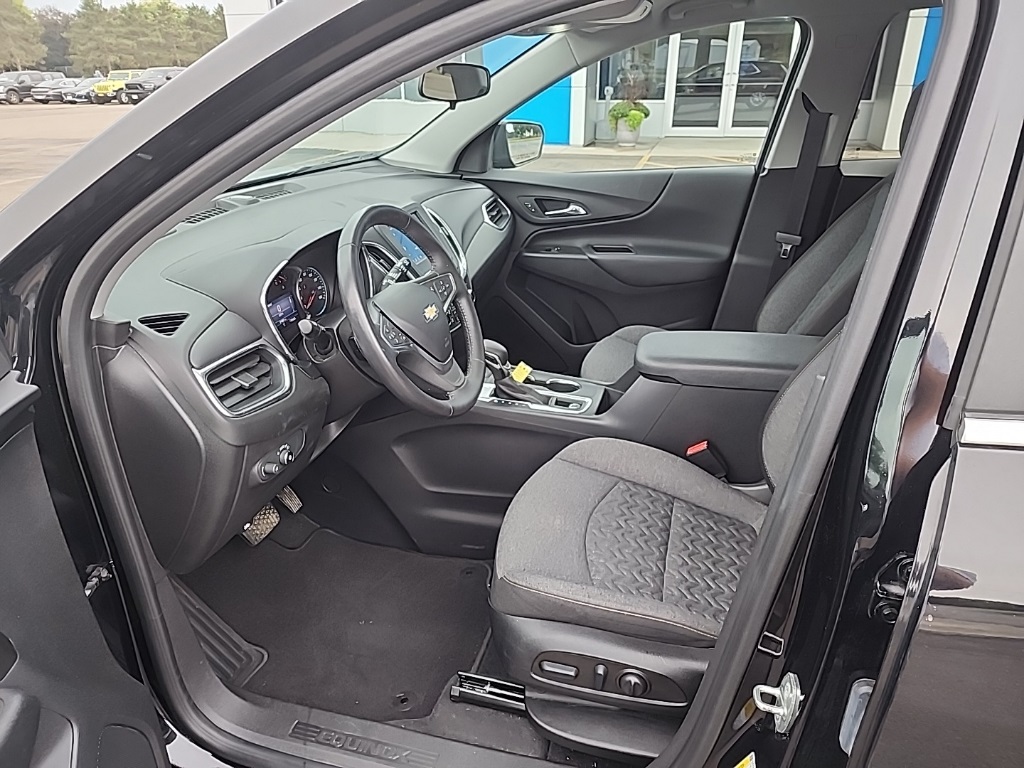 2022 Chevrolet Equinox LT photo 11