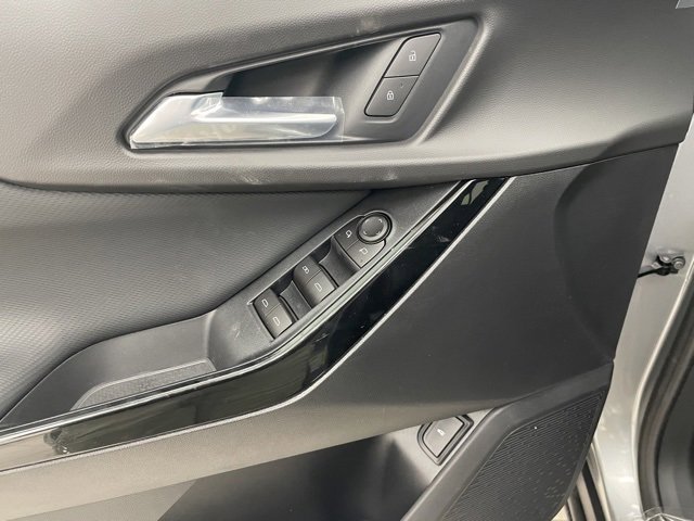 2026 Chevrolet Equinox LT photo 9