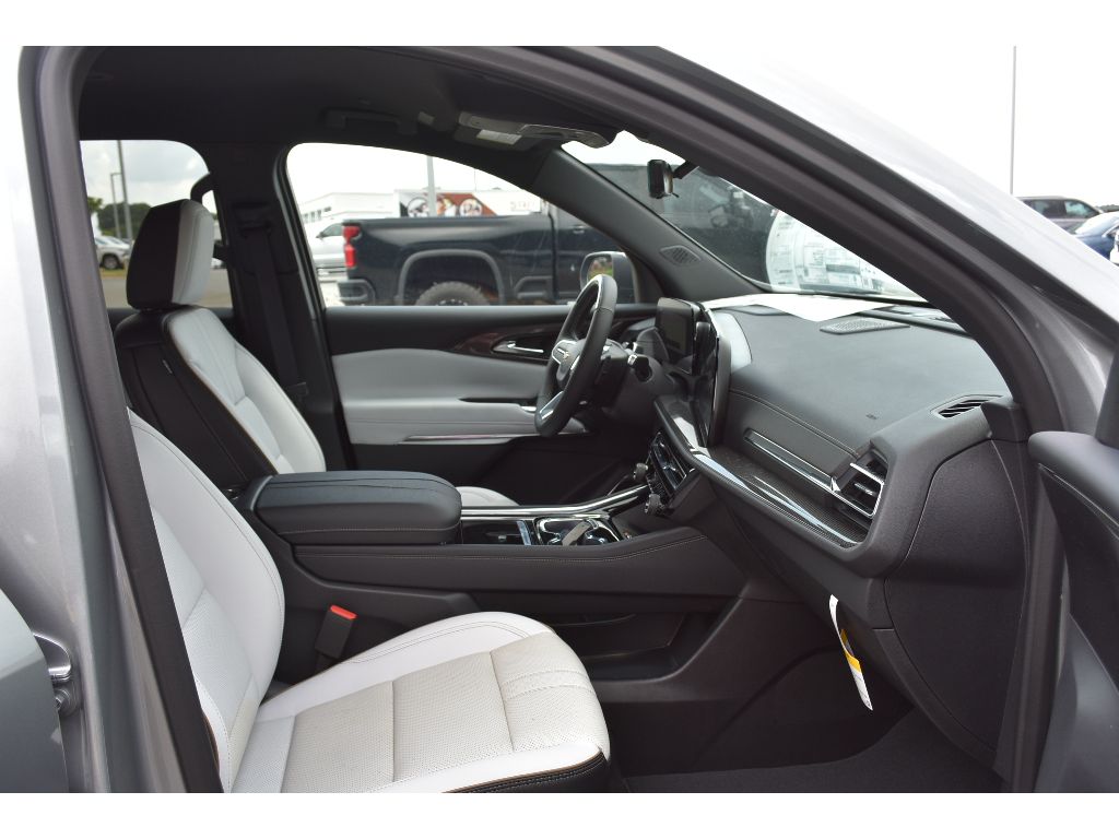 2025 Chevrolet Traverse High Country photo 10