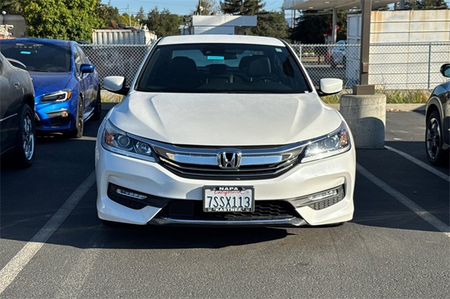 2016 Honda Accord Sport photo 4
