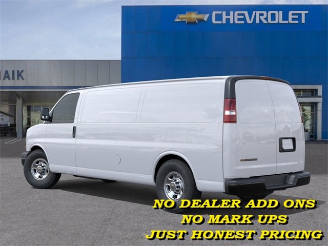 2025 Chevrolet Express Cargo 2500 photo 3