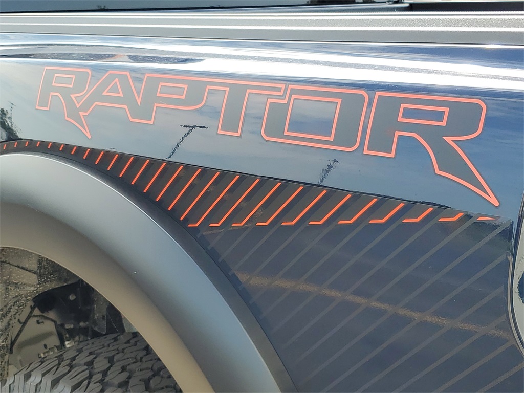 2025 Ford F-150 Raptor photo 32