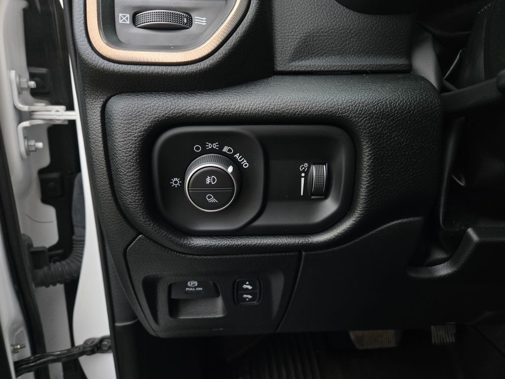 2022 Ram 1500 Rebel photo 11