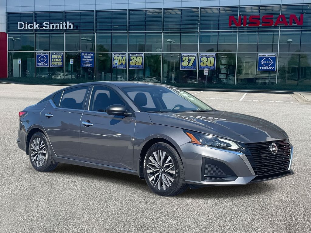 2024 Nissan Altima SV