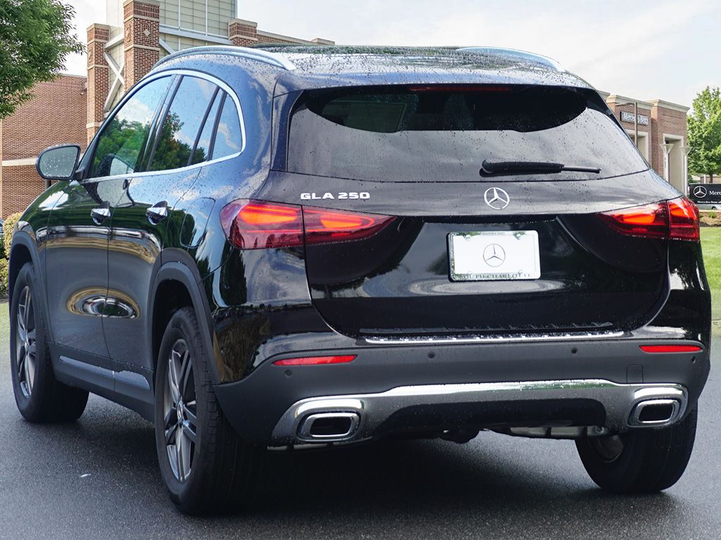 2026 Mercedes Benz GLA 250 photo 6