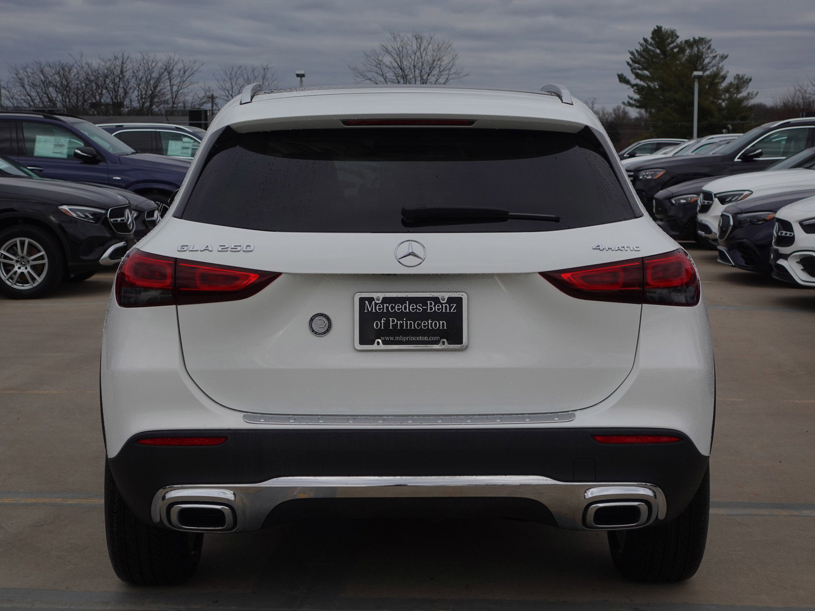 2022 Mercedes Benz GLA 250 4MATIC photo 5