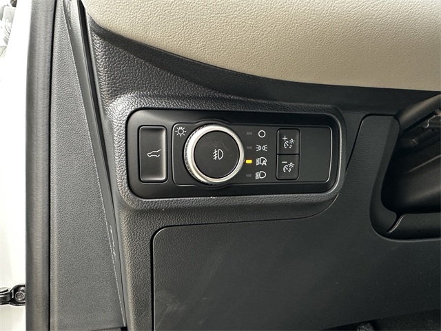 2025 Ford Explorer photo 19