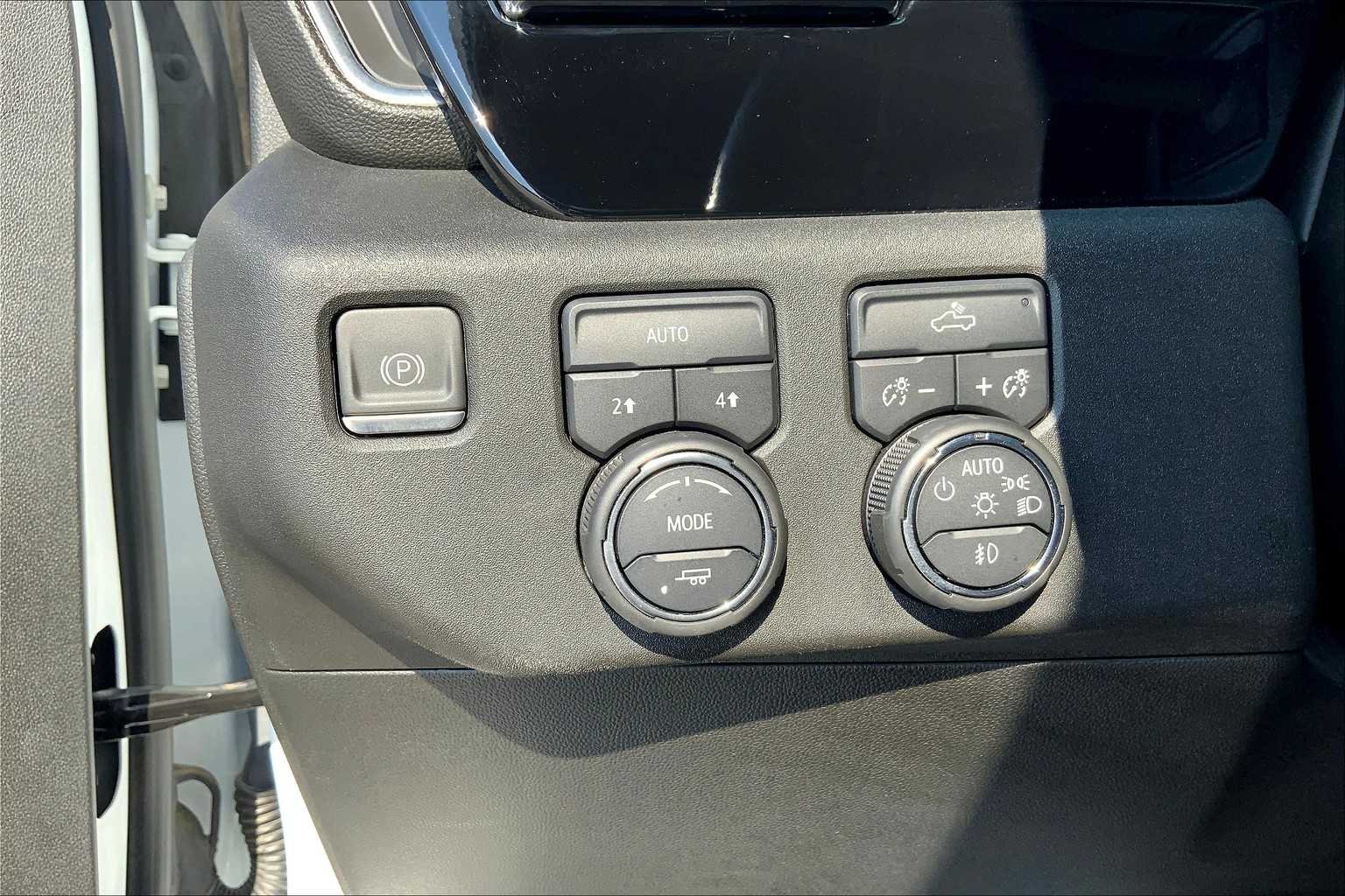 2023 Chevrolet Silverado 1500 RST photo 33