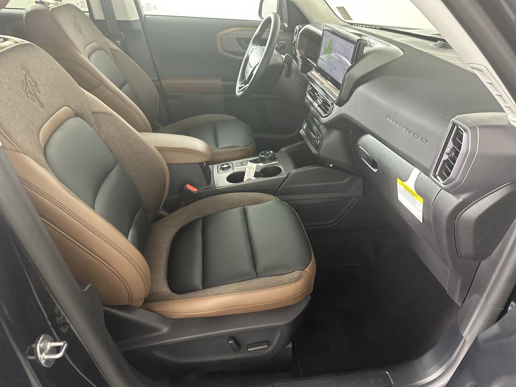 2025 Ford Bronco Sport Outer Banks photo 12