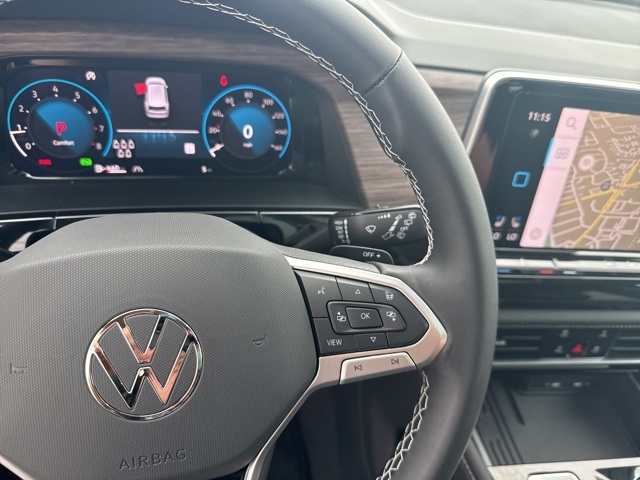 2025 Volkswagen Atlas SEL photo 31