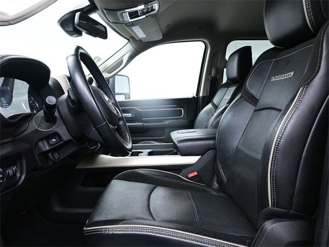 2024 Ram 3500 Laramie photo 7