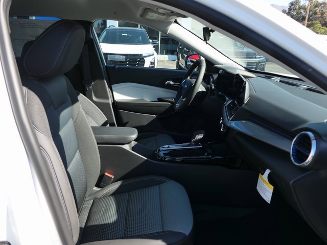 2026 Chevrolet Trax LT photo 23