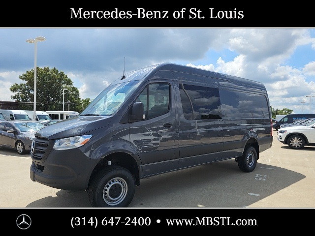 2025 Mercedes-Benz Sprinter Cargo Van Base's photo
