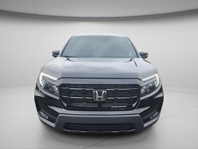 2026 Honda Ridgeline Black Edition photo 2