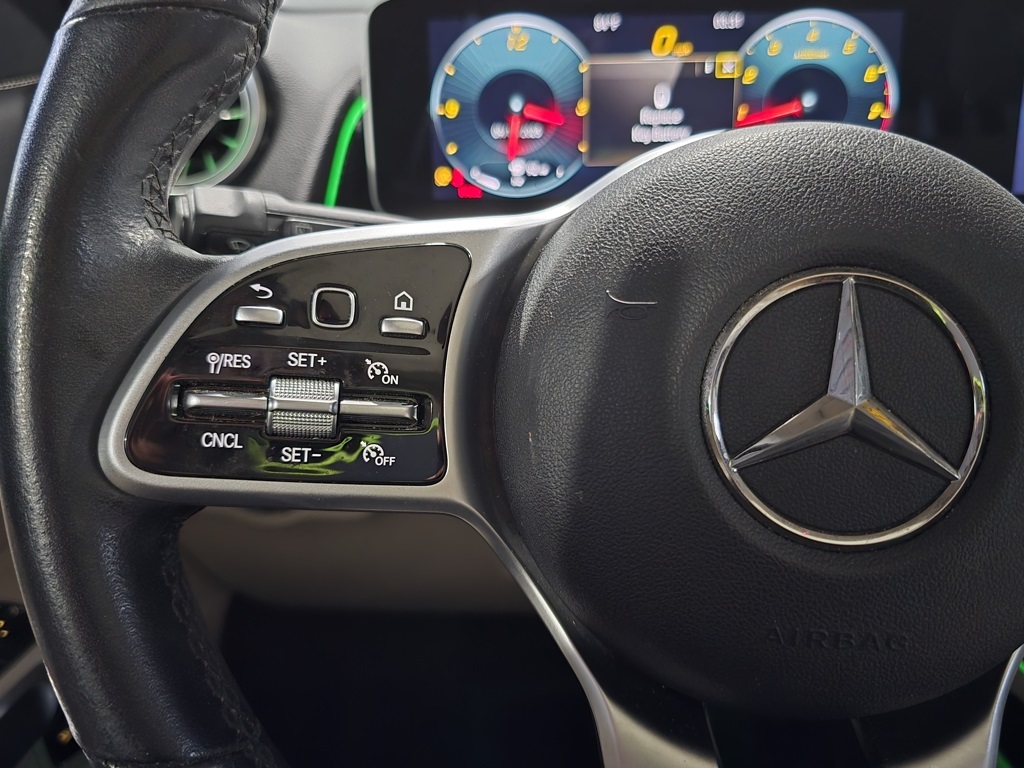 2021 Mercedes Benz GLB 250 photo 16