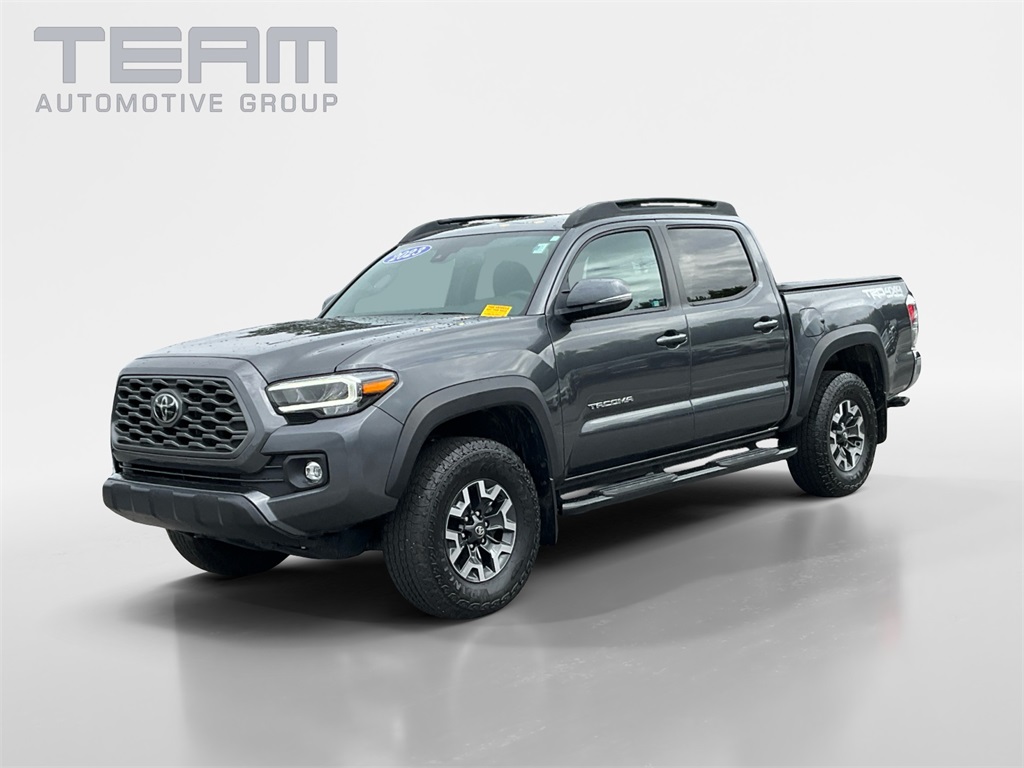 2023 Toyota Tacoma TRD Off-Road photo 3