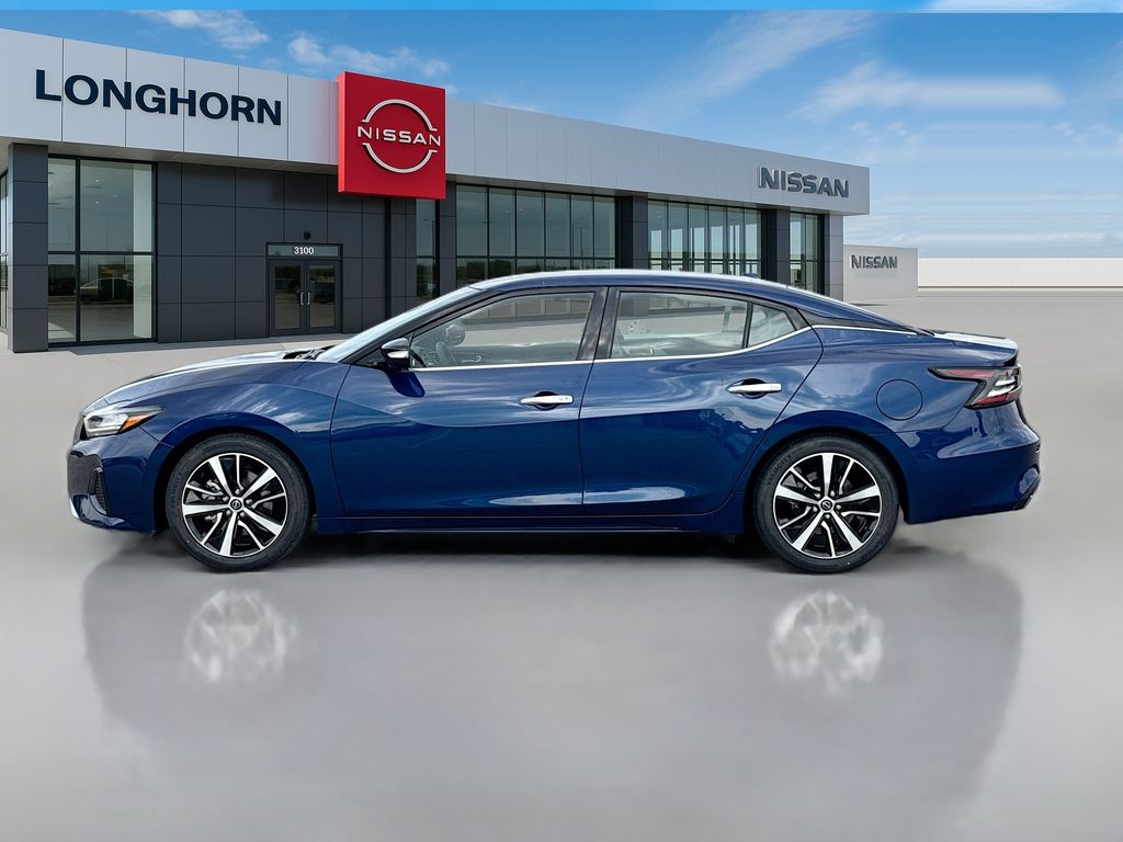 2023 Nissan Maxima SV photo 4