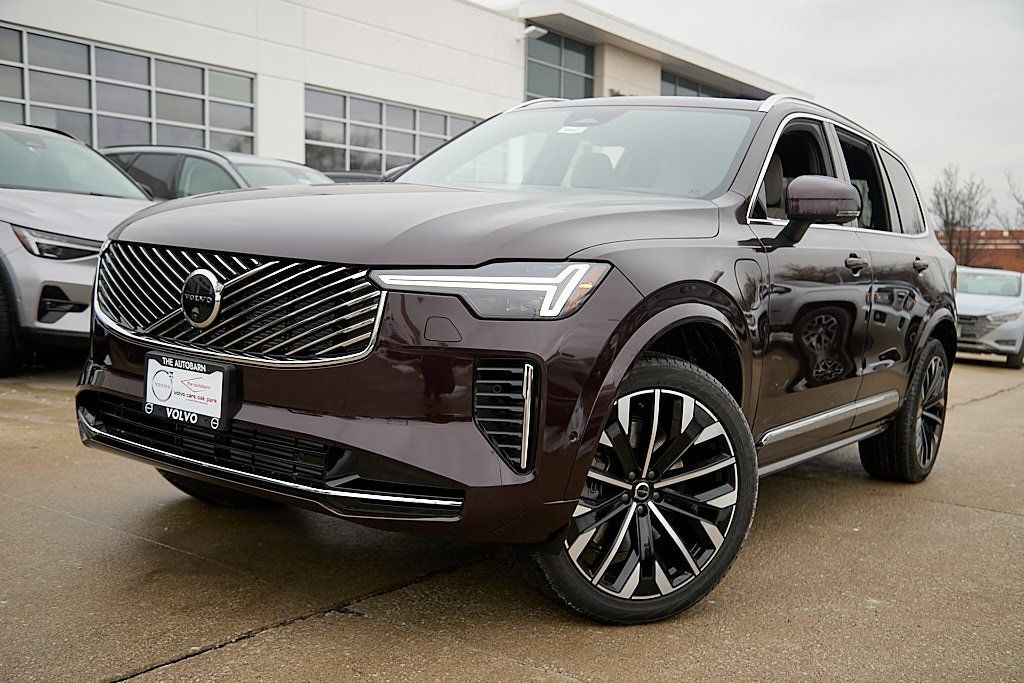 2026 VOLVO XC90 - Image 1