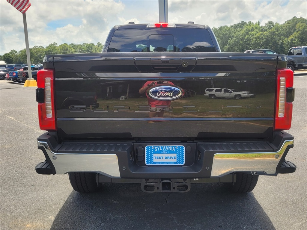 2025 Ford F-250 Lariat photo 10