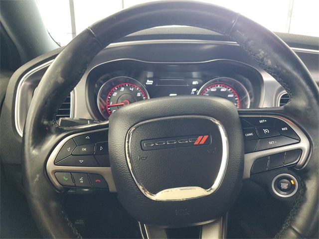 2019 Dodge Charger SXT photo 11