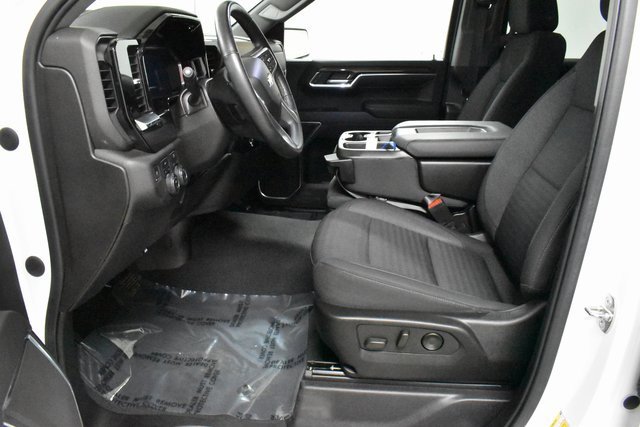 2022 Chevrolet Silverado 1500 LT photo 9