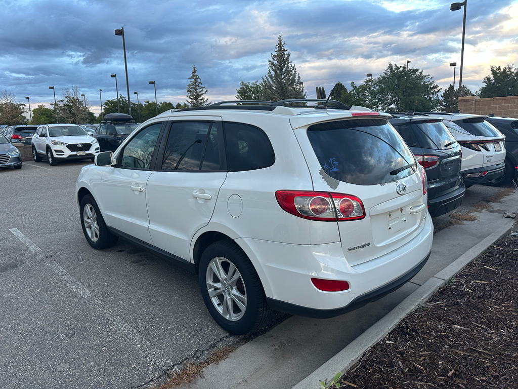 2012 Hyundai Santa Fe SE photo 3