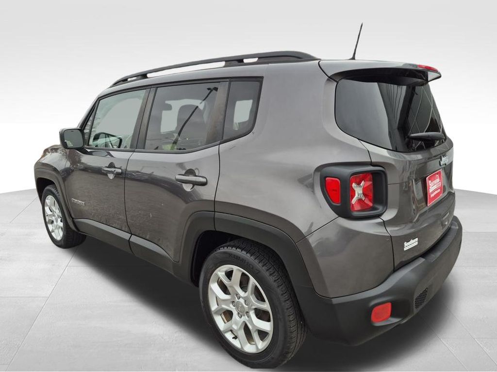 2018 Jeep Renegade Latitude North Edition photo 4